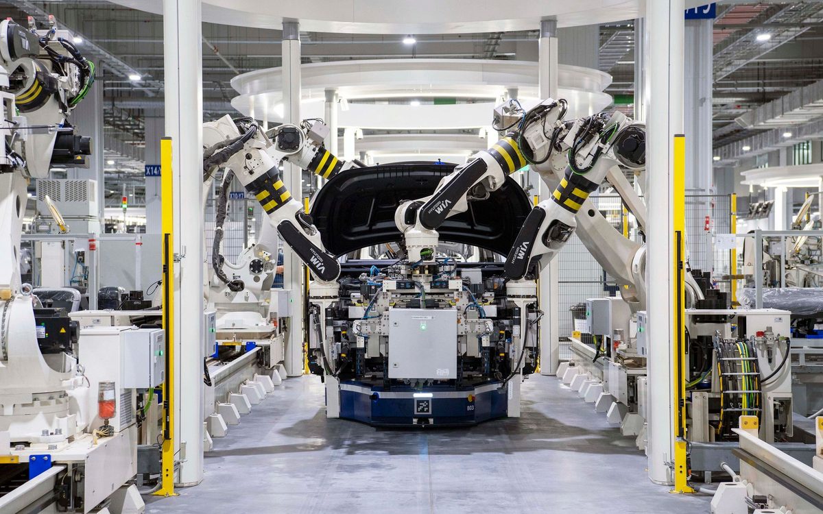 Multi-Robot Spot Welding Cell — Automotive BIW